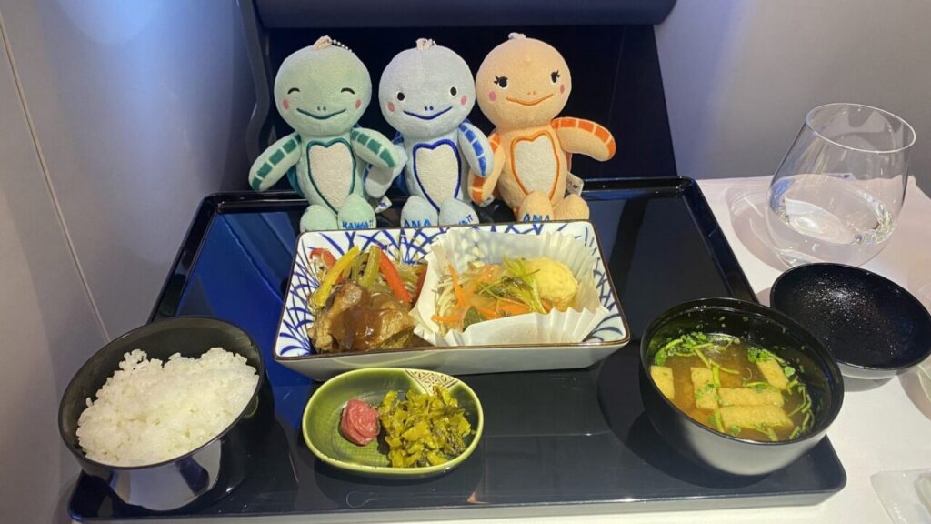 ANA829便のビジネスクラス和食機内食 主菜