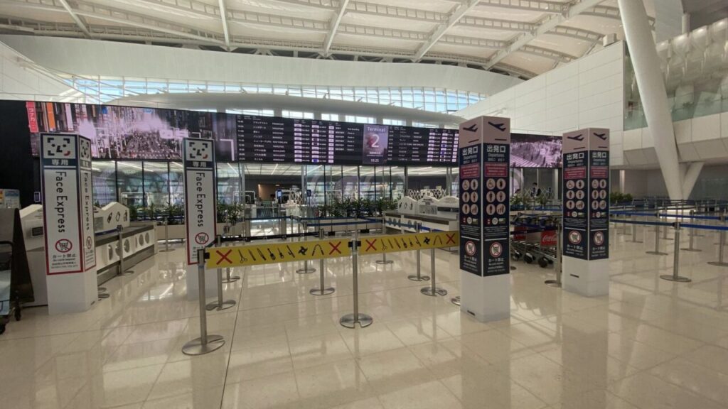 羽田空港第2ターミナルの国際線出発ロビー