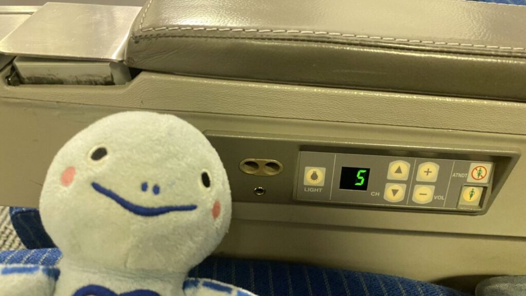 ANA国内線B777-300の機内音楽サービスのプレイヤー