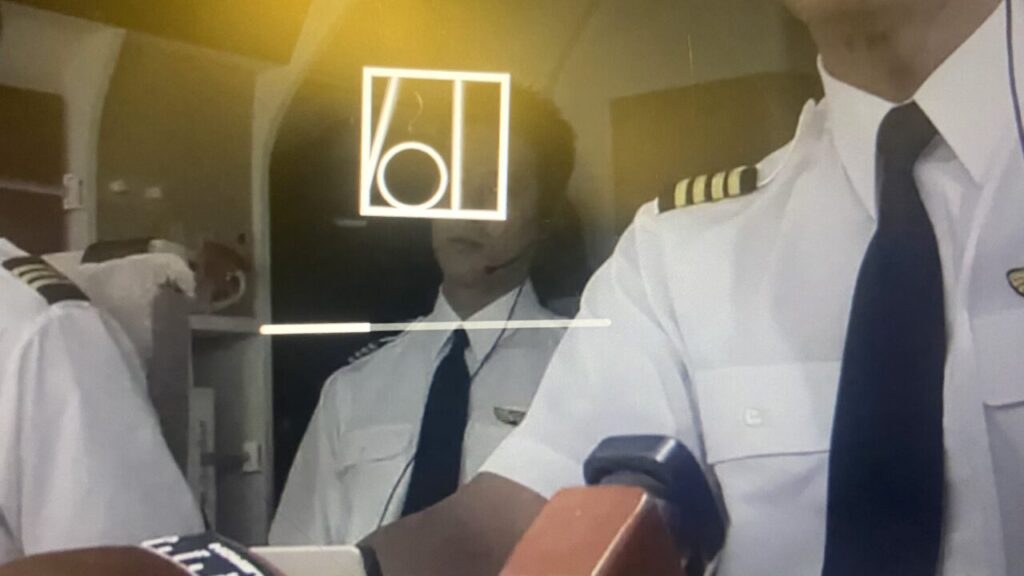 ANA国内線機内Wi-Fiで読み込み中のu-next
