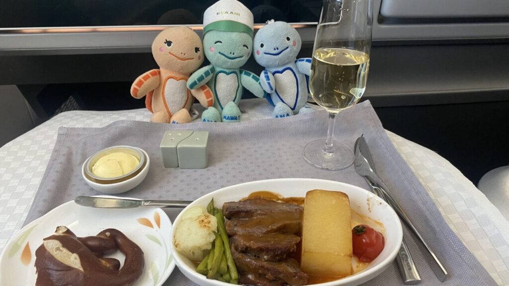 エバー航空ビジネスクラスのプレオーダー限定メイン