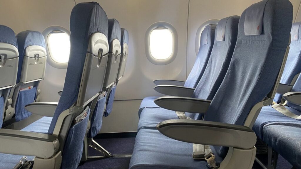 中国国際航空A321のエコノミークラスのシートピッチ