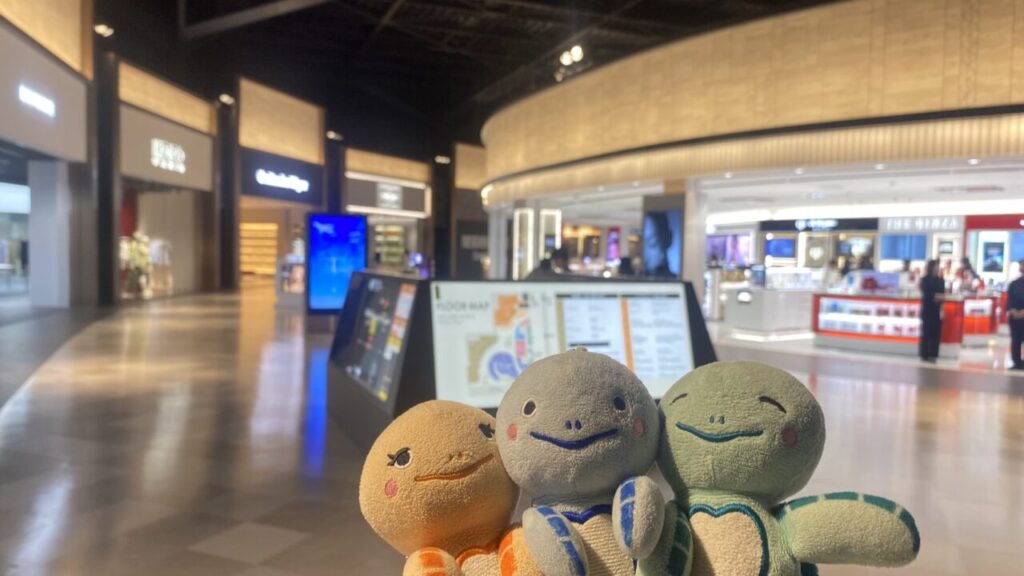 福岡空港国際線の免税店エリア