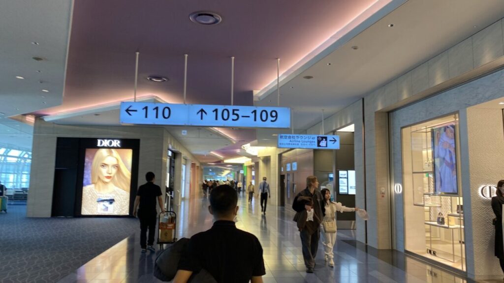 羽田空港第3ターミナルのANA SUITE LOUNGEへの通路