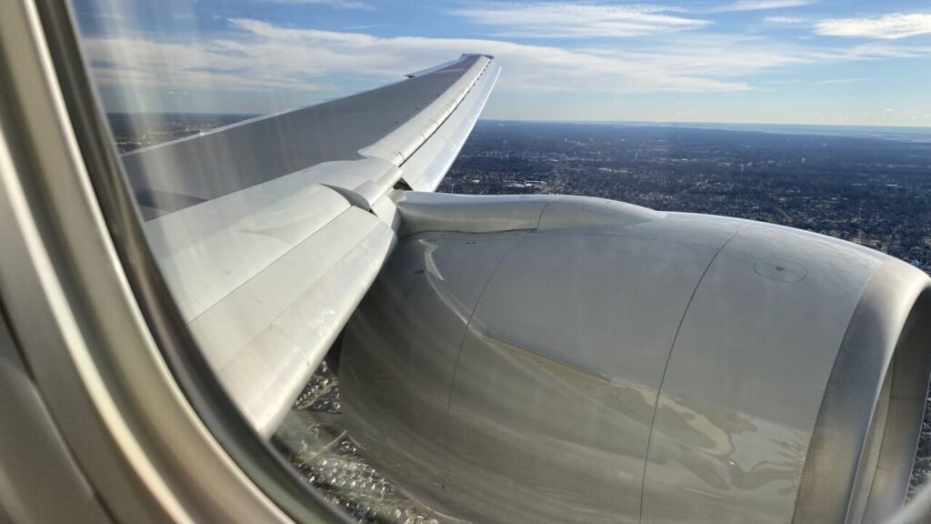 ニューヨークJFK空港に着陸直前のANA110便