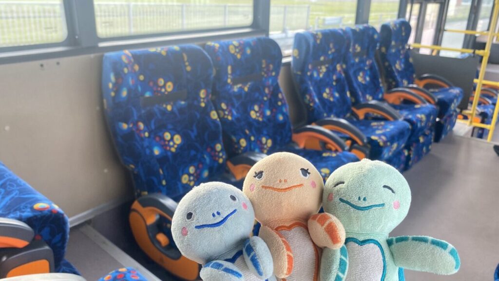 クアラルンプール国際空港のコンタクトピアとサテライトをつなぐビジネスクラス専用バス