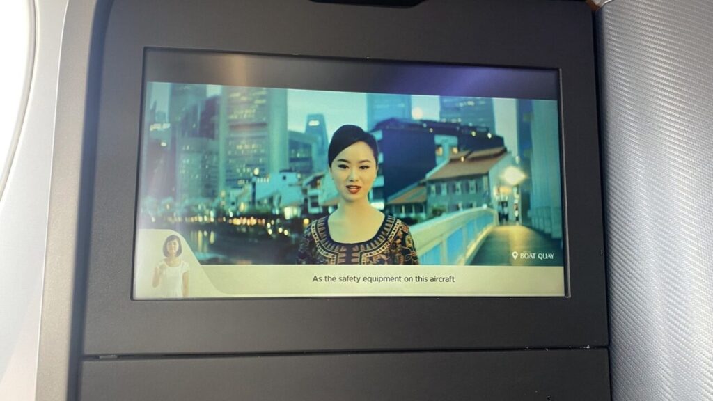 シンガポール航空ビジネスクラスのモニター