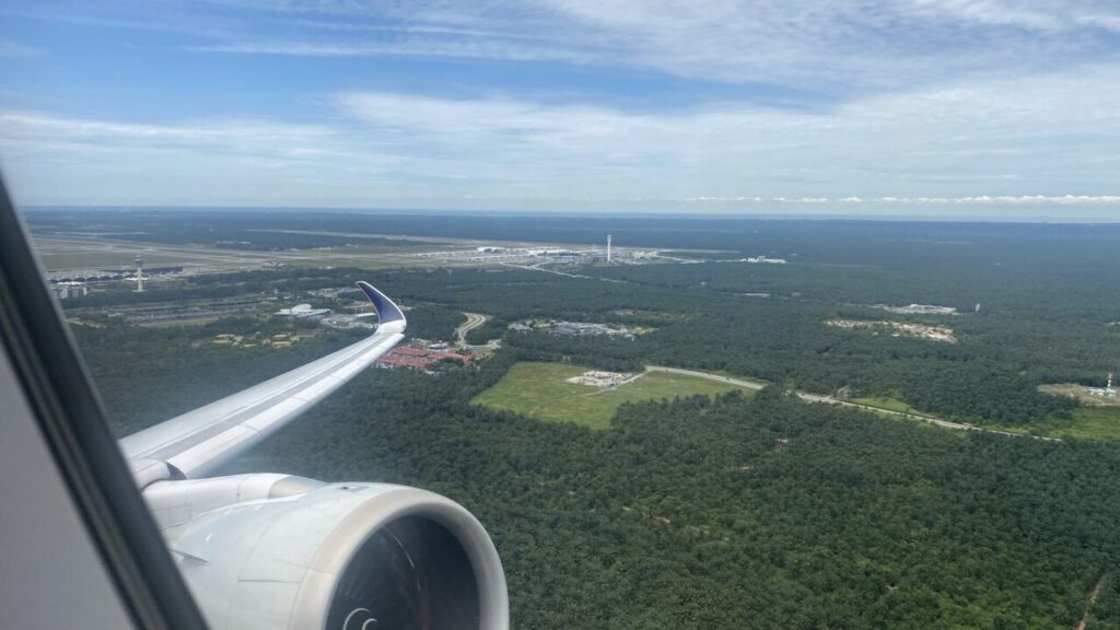 クアラルンプール国際空港を離陸