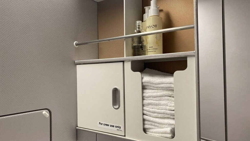 シンガポール航空トイレ内のアメニティ