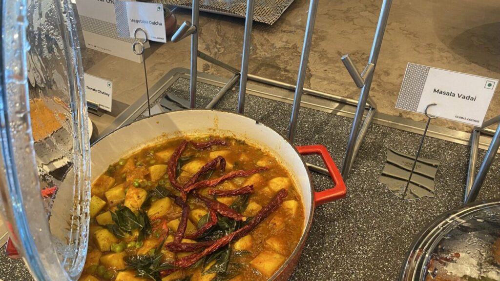 クアラルンプール国際空港トラベルラウンジのダルチャ