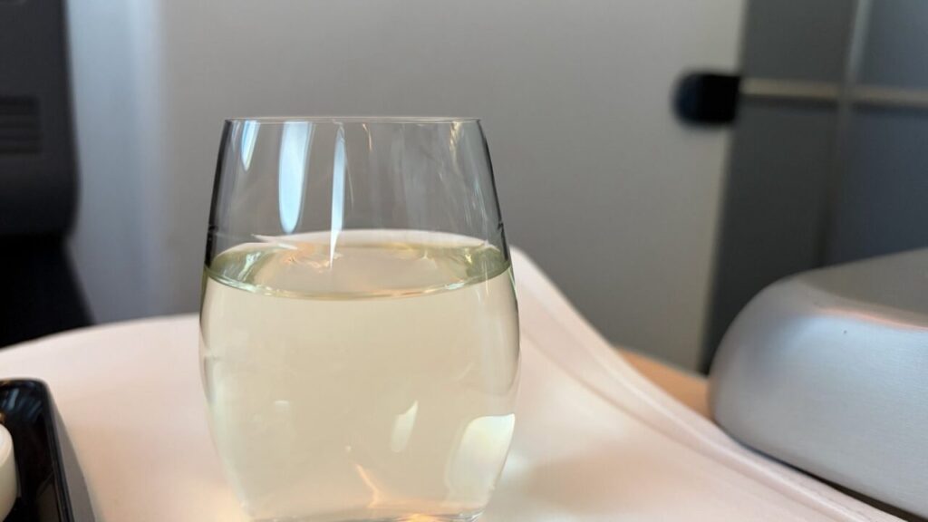 ANA802便ビジネスクラスで提供された日本酒「農口尚彦研究所 山廃美山錦 無濾過原酒 2019 Vintage」